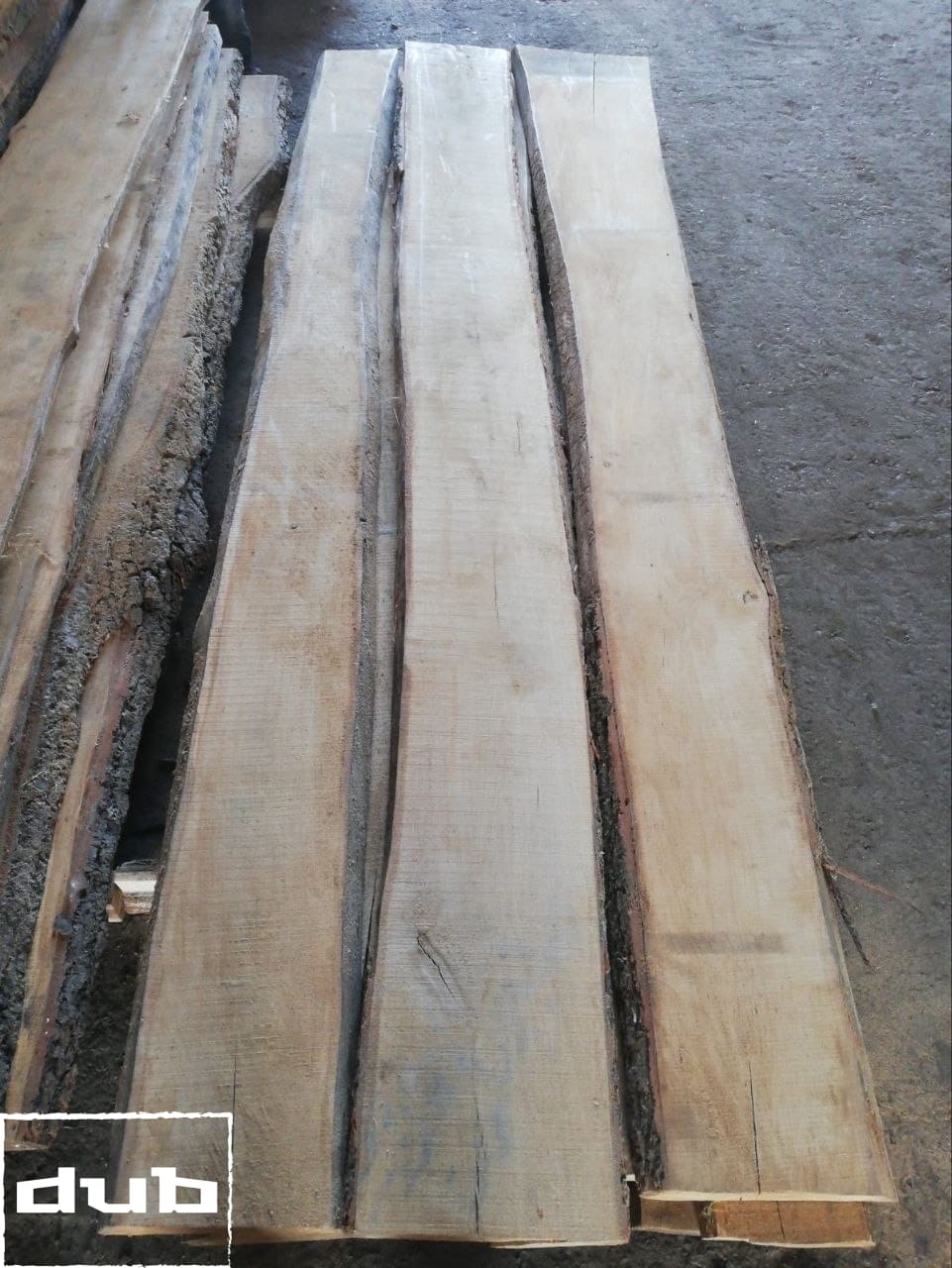 Доска дуба сухая необрезная 1 сорт 3000х150х32